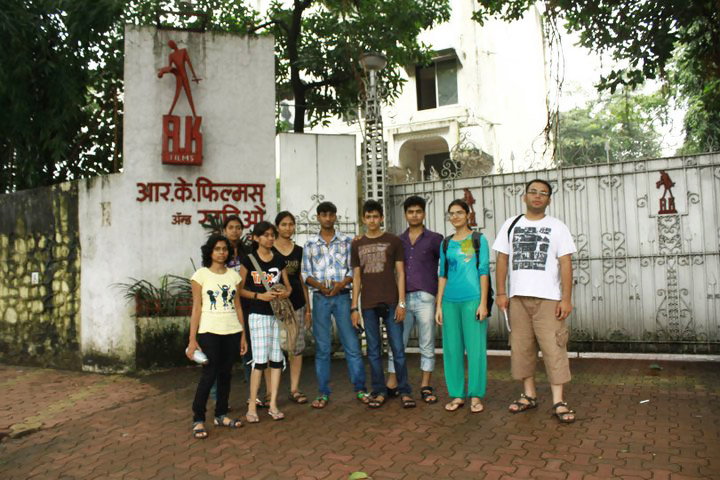 A photograph of Arena Animation GBS Students on their Industry Visit to Mumbai